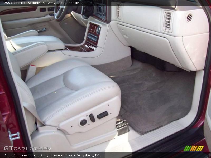 Red E / Shale 2005 Cadillac Escalade EXT AWD