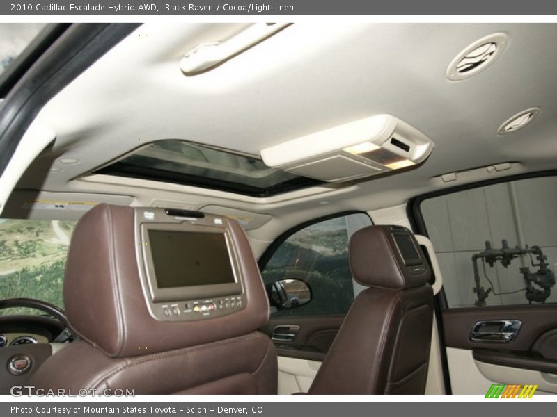 Entertainment System of 2010 Escalade Hybrid AWD