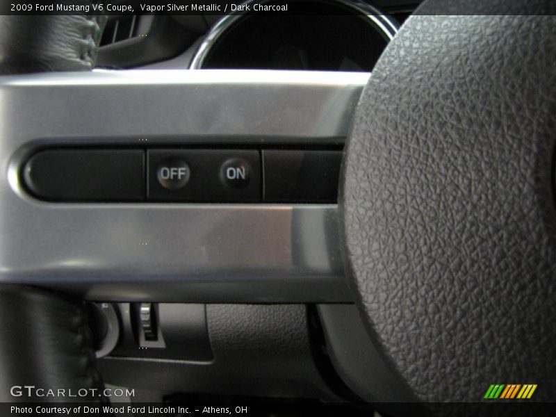 Vapor Silver Metallic / Dark Charcoal 2009 Ford Mustang V6 Coupe