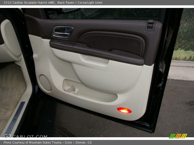 Door Panel of 2010 Escalade Hybrid AWD