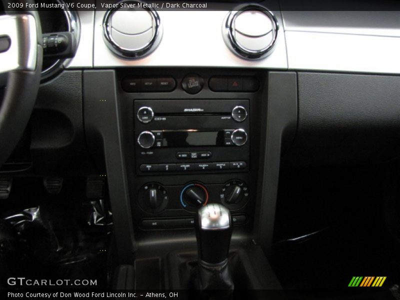 Vapor Silver Metallic / Dark Charcoal 2009 Ford Mustang V6 Coupe