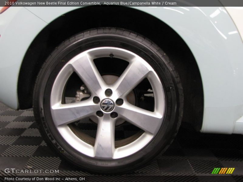Aquarius Blue/Campanella White / Cream 2010 Volkswagen New Beetle Final Edition Convertible
