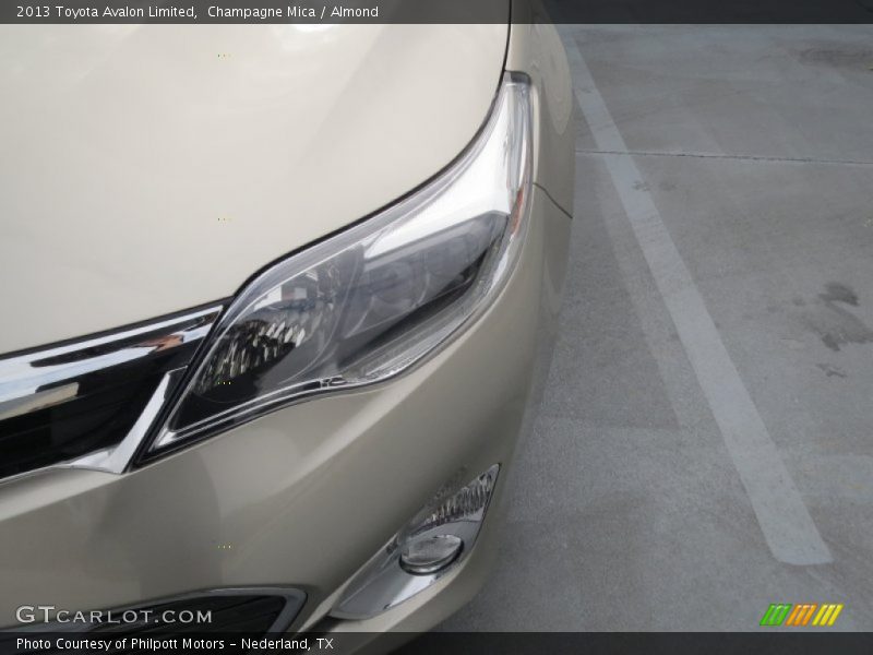 Champagne Mica / Almond 2013 Toyota Avalon Limited