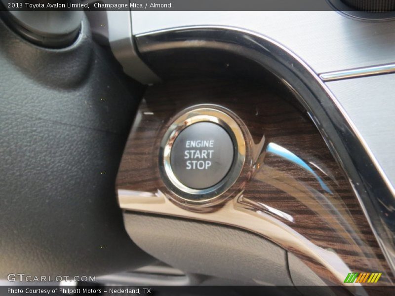 Champagne Mica / Almond 2013 Toyota Avalon Limited