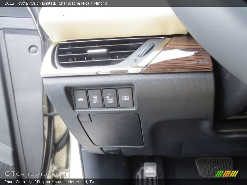 Champagne Mica / Almond 2013 Toyota Avalon Limited