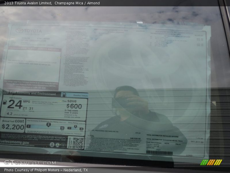 Champagne Mica / Almond 2013 Toyota Avalon Limited