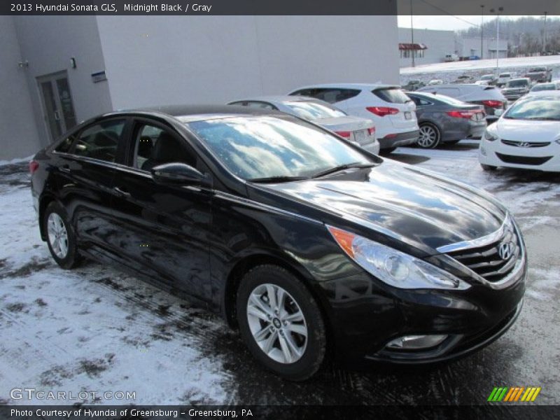 Midnight Black / Gray 2013 Hyundai Sonata GLS