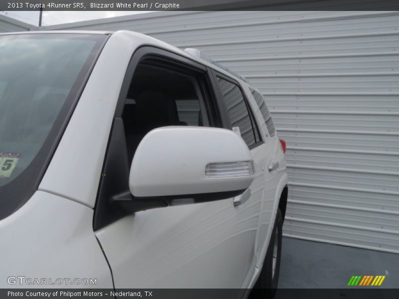 Blizzard White Pearl / Graphite 2013 Toyota 4Runner SR5