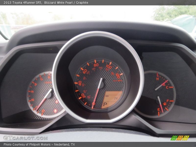 Blizzard White Pearl / Graphite 2013 Toyota 4Runner SR5