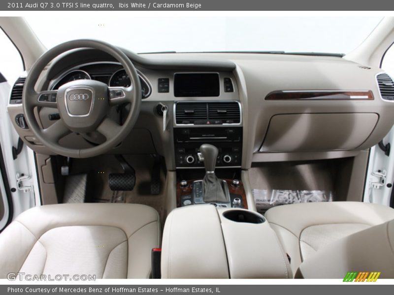 Dashboard of 2011 Q7 3.0 TFSI S line quattro