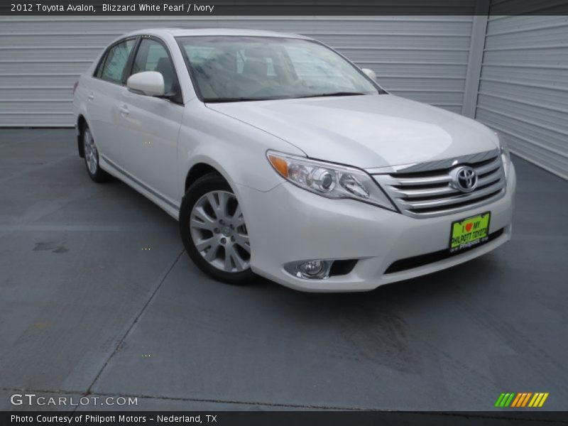 Blizzard White Pearl / Ivory 2012 Toyota Avalon