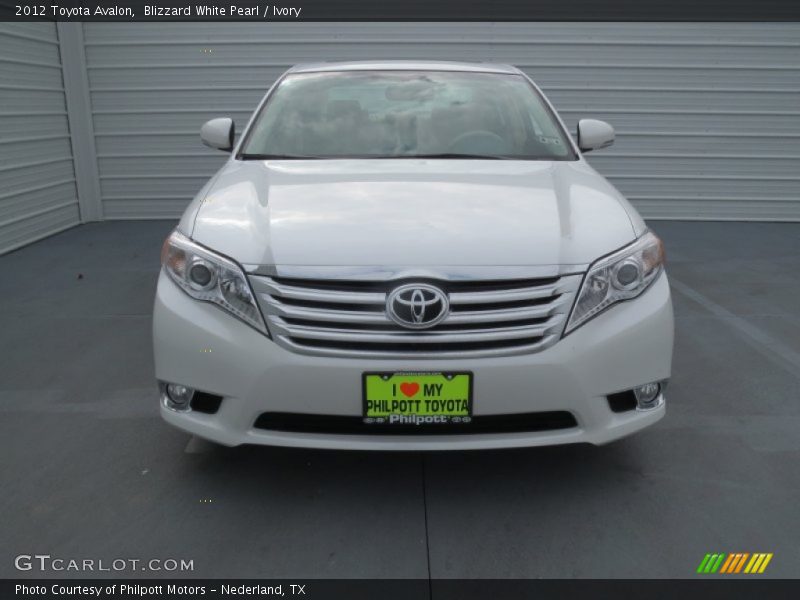Blizzard White Pearl / Ivory 2012 Toyota Avalon