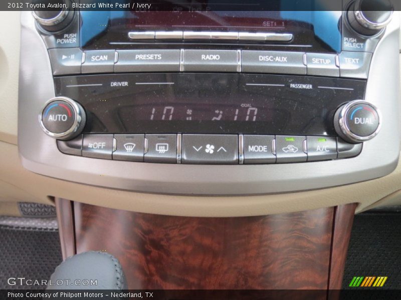 Controls of 2012 Avalon 