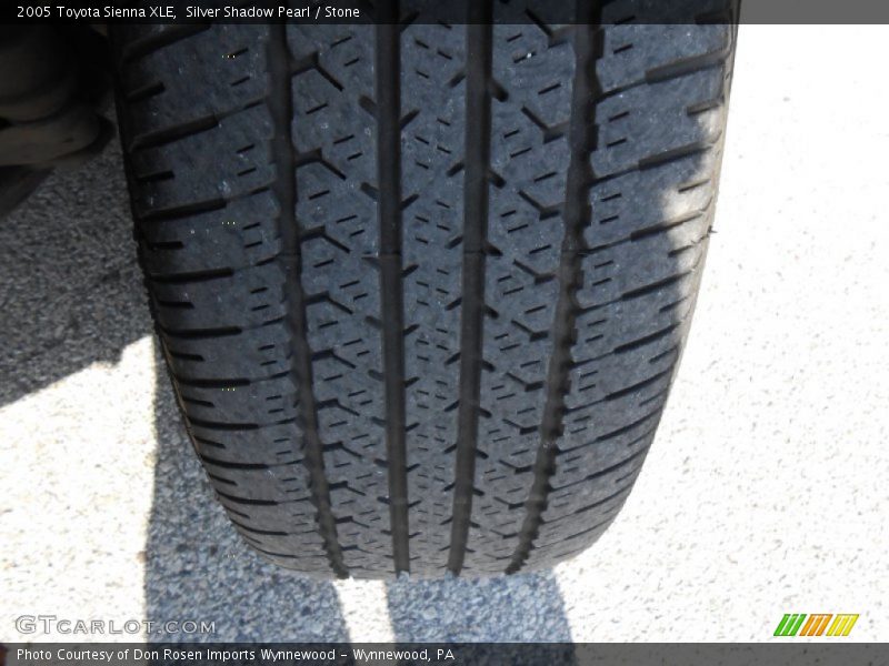 Silver Shadow Pearl / Stone 2005 Toyota Sienna XLE