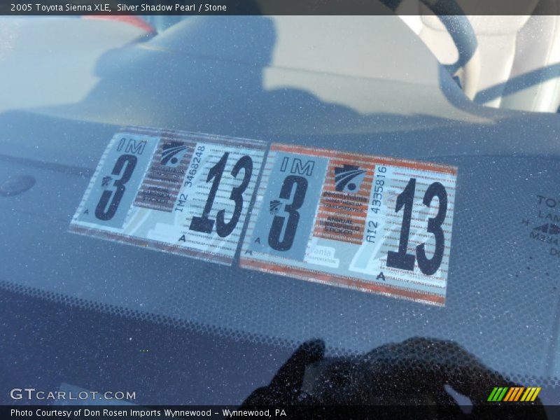 Silver Shadow Pearl / Stone 2005 Toyota Sienna XLE