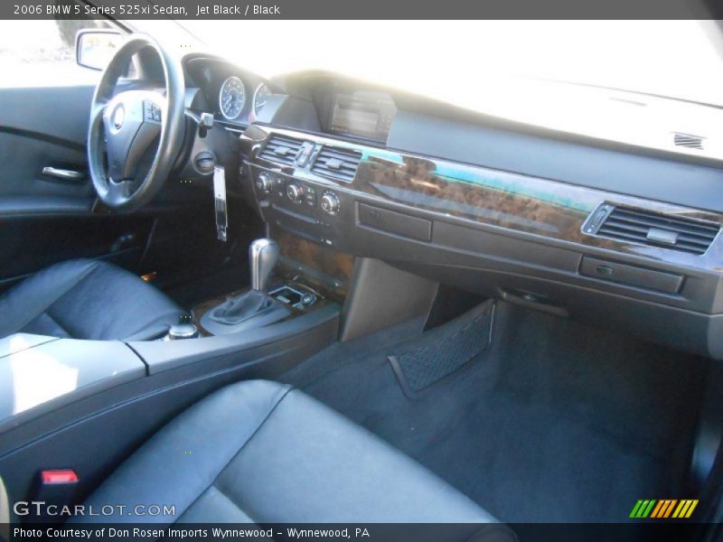 Jet Black / Black 2006 BMW 5 Series 525xi Sedan