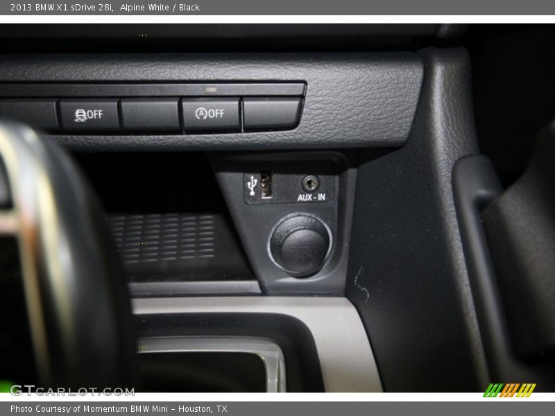 Alpine White / Black 2013 BMW X1 sDrive 28i