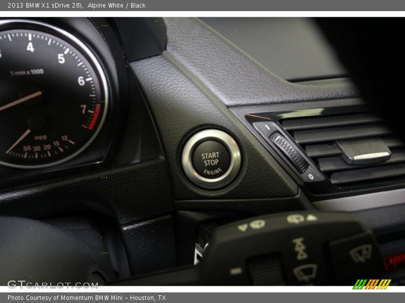Alpine White / Black 2013 BMW X1 sDrive 28i