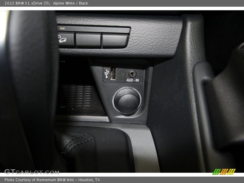 Alpine White / Black 2013 BMW X1 xDrive 35i