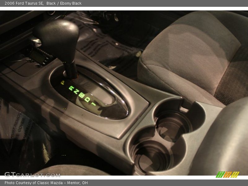 Black / Ebony Black 2006 Ford Taurus SE