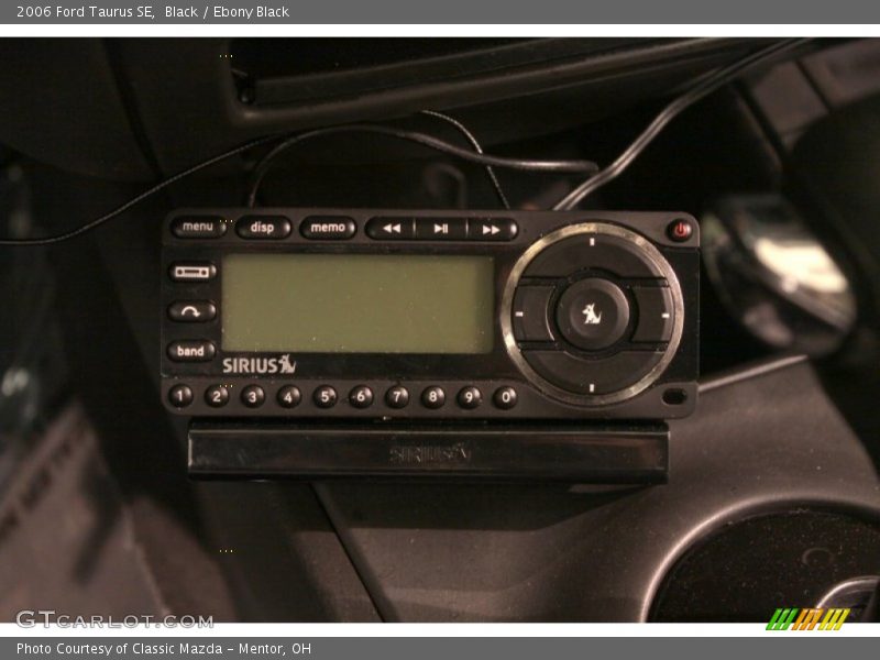 Black / Ebony Black 2006 Ford Taurus SE