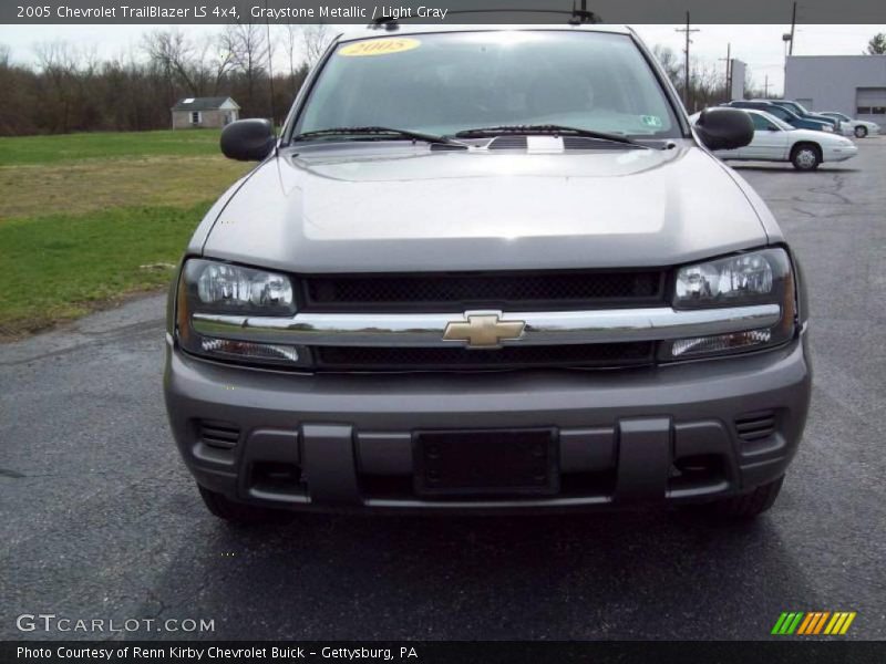 Graystone Metallic / Light Gray 2005 Chevrolet TrailBlazer LS 4x4