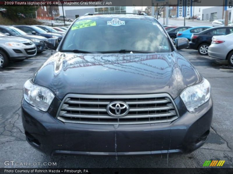 Magnetic Gray Metallic / Ash 2009 Toyota Highlander V6 4WD