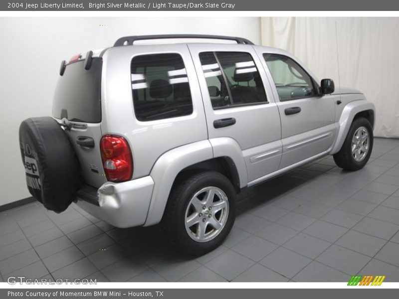 Bright Silver Metallic / Light Taupe/Dark Slate Gray 2004 Jeep Liberty Limited