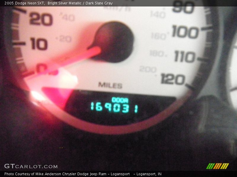 Bright Silver Metallic / Dark Slate Gray 2005 Dodge Neon SXT