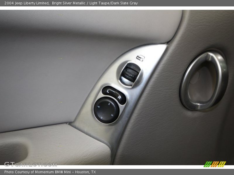 Bright Silver Metallic / Light Taupe/Dark Slate Gray 2004 Jeep Liberty Limited
