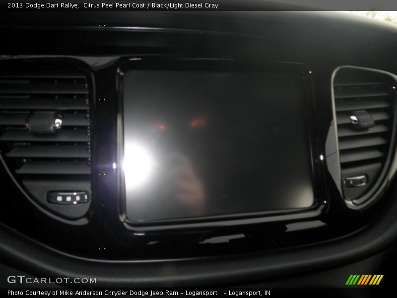 Citrus Peel Pearl Coat / Black/Light Diesel Gray 2013 Dodge Dart Rallye