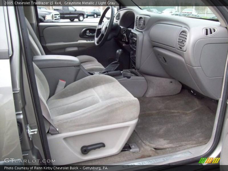 Graystone Metallic / Light Gray 2005 Chevrolet TrailBlazer LS 4x4