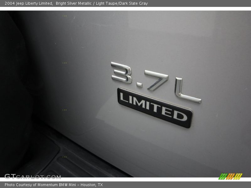 Bright Silver Metallic / Light Taupe/Dark Slate Gray 2004 Jeep Liberty Limited