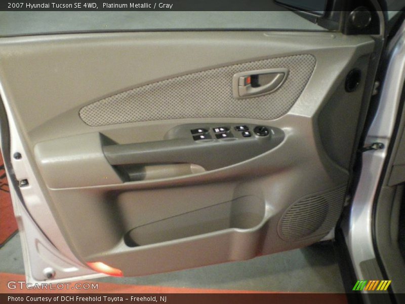 Platinum Metallic / Gray 2007 Hyundai Tucson SE 4WD