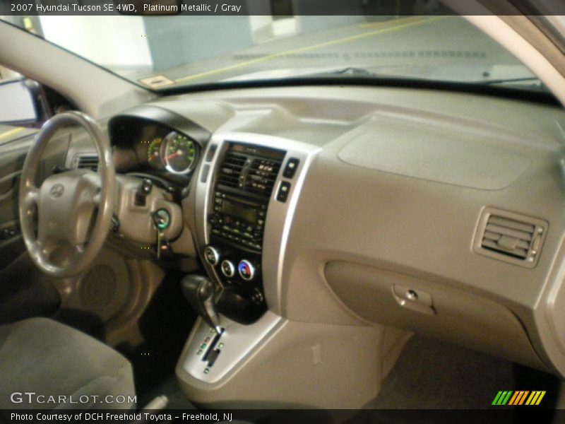 Platinum Metallic / Gray 2007 Hyundai Tucson SE 4WD