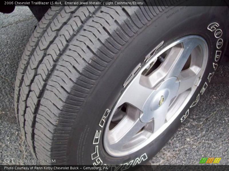 Emerald Jewel Metallic / Light Cashmere/Ebony 2006 Chevrolet TrailBlazer LS 4x4