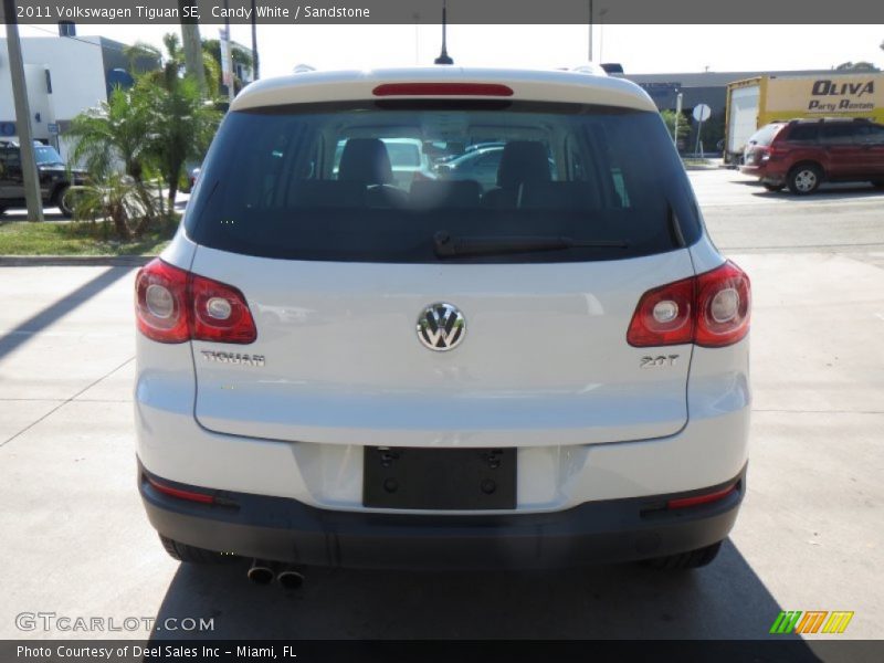 Candy White / Sandstone 2011 Volkswagen Tiguan SE