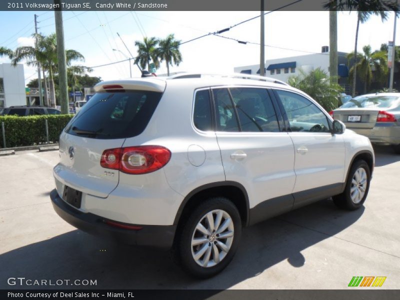 Candy White / Sandstone 2011 Volkswagen Tiguan SE