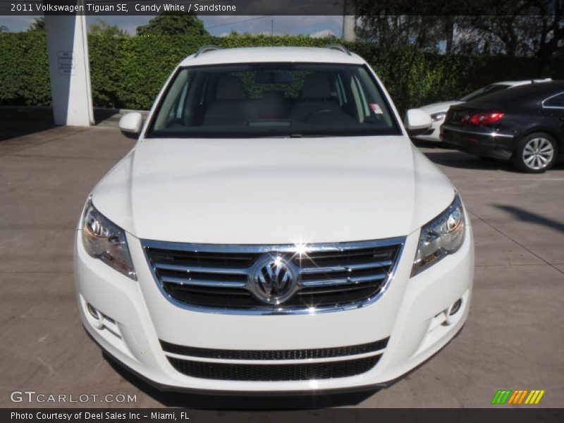 Candy White / Sandstone 2011 Volkswagen Tiguan SE