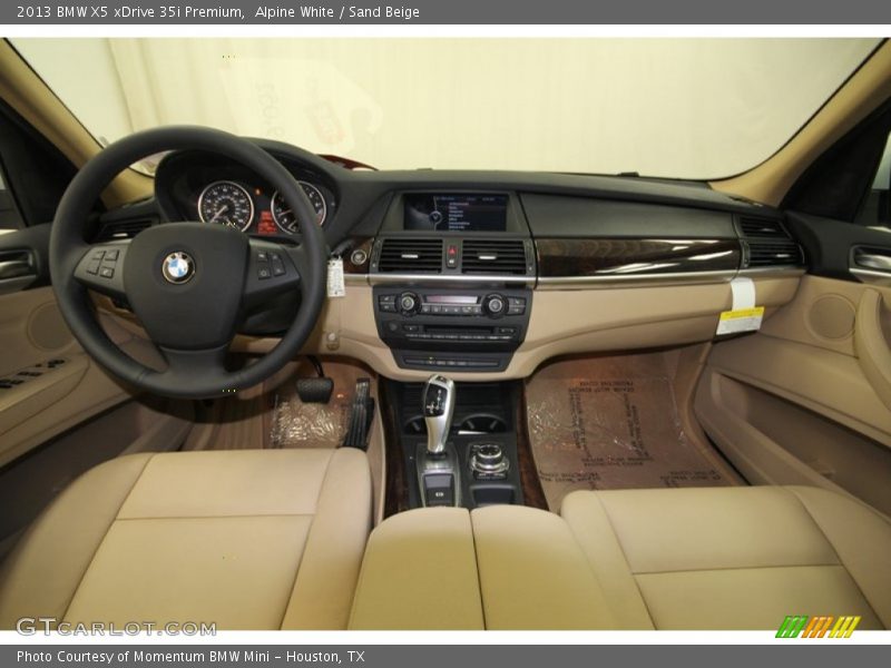 Alpine White / Sand Beige 2013 BMW X5 xDrive 35i Premium