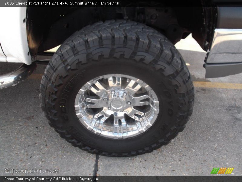 Summit White / Tan/Neutral 2005 Chevrolet Avalanche Z71 4x4
