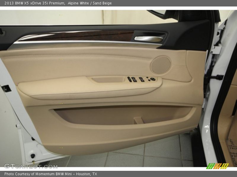 Alpine White / Sand Beige 2013 BMW X5 xDrive 35i Premium