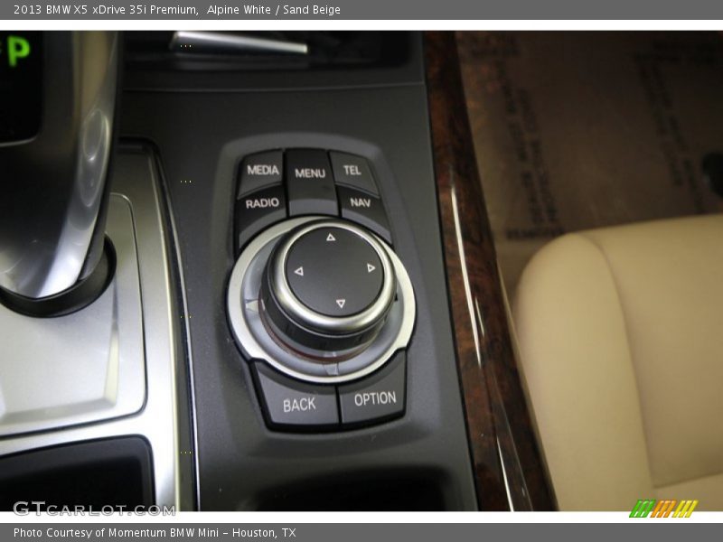 Alpine White / Sand Beige 2013 BMW X5 xDrive 35i Premium