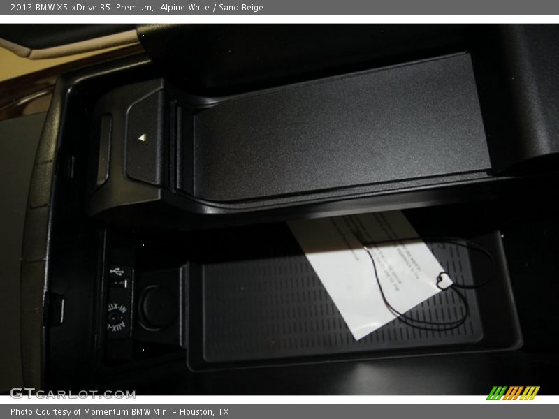Alpine White / Sand Beige 2013 BMW X5 xDrive 35i Premium