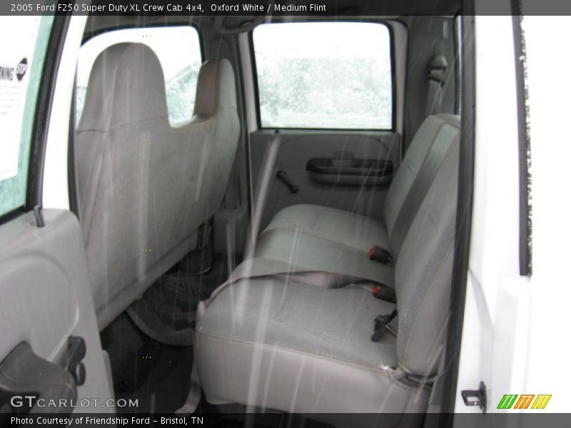 Oxford White / Medium Flint 2005 Ford F250 Super Duty XL Crew Cab 4x4