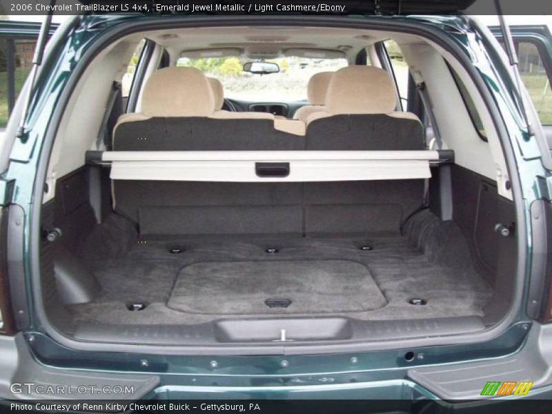 Emerald Jewel Metallic / Light Cashmere/Ebony 2006 Chevrolet TrailBlazer LS 4x4