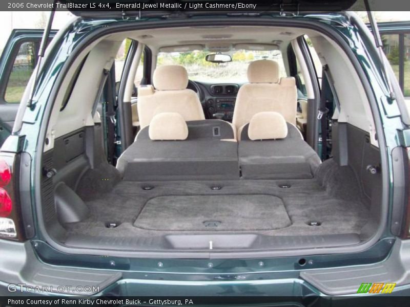 Emerald Jewel Metallic / Light Cashmere/Ebony 2006 Chevrolet TrailBlazer LS 4x4