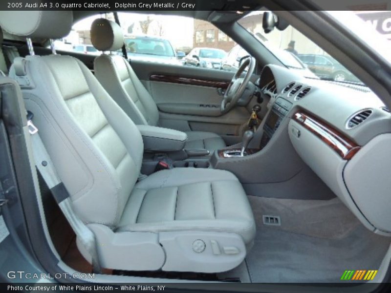 Front Seat of 2005 A4 3.0 quattro Cabriolet