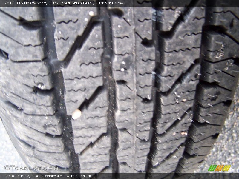 Black Forest Green Pearl / Dark Slate Gray 2012 Jeep Liberty Sport