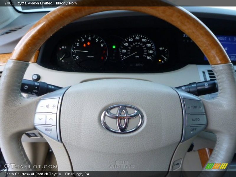 Black / Ivory 2005 Toyota Avalon Limited